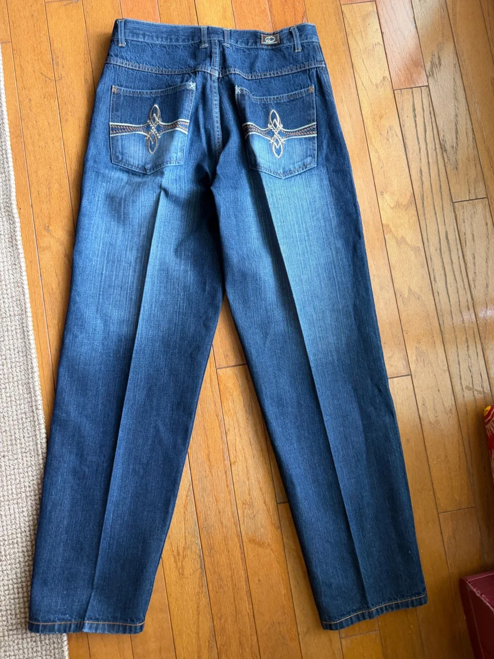 Knockout Medium Wash Jeans Men’s Size 34 Embroidered Pockets Hip Hop